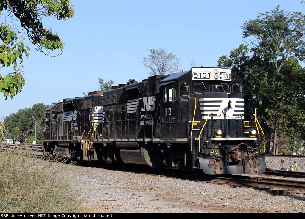 NS 5131 & 5142 are power for today's A&Y job (PP05)